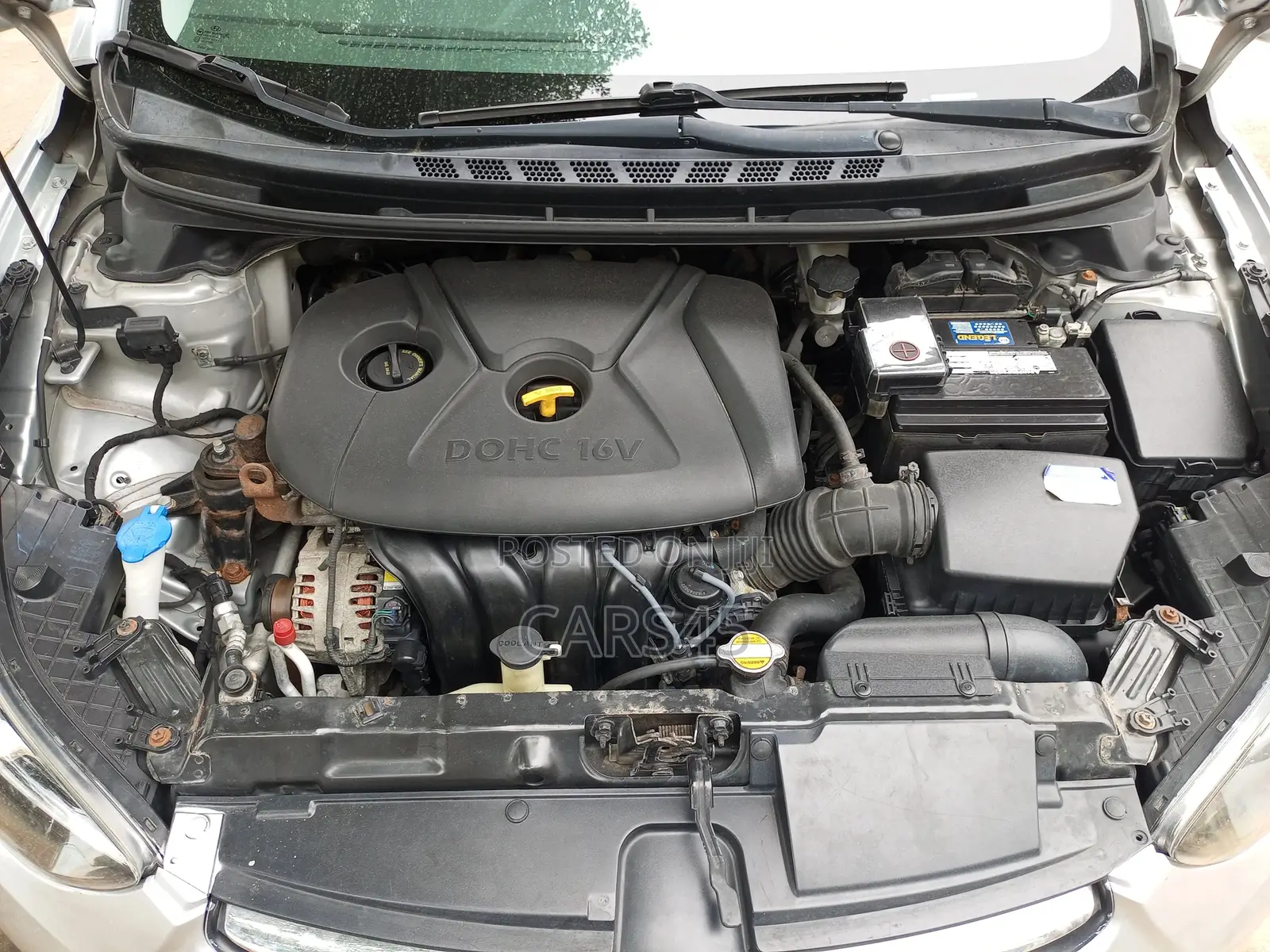 Hyundai Elantra 2012 Silver