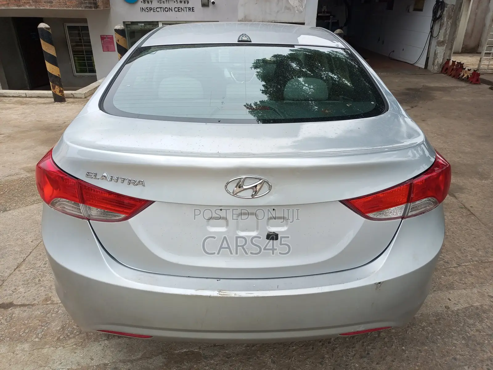 Hyundai Elantra 2012 Silver