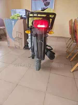 New Yamaha Crux 2026 Black