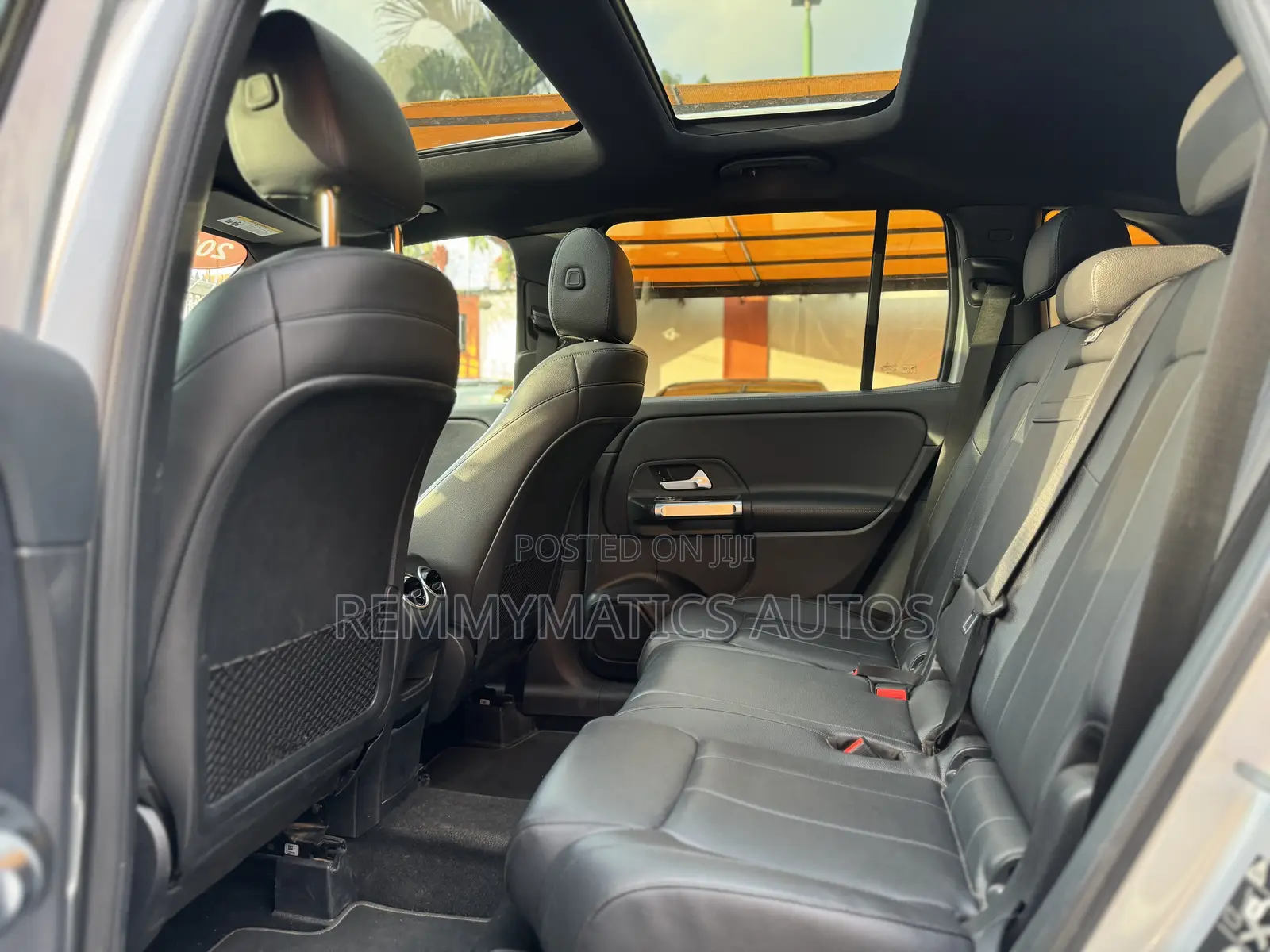 Mercedes-Benz GLB-Class GLB 250 4MATIC 2020 Silver