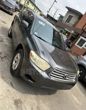 Toyota Highlander V6 2009 Gray