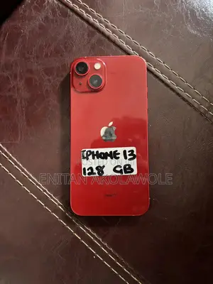 Apple iPhone 13 128 GB Red