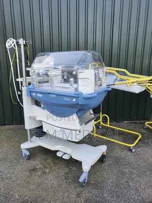 Drager Caleo Infant Incubator