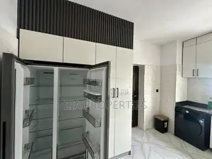 2bdrm Apartment in Lekki Phase 1 for rent
