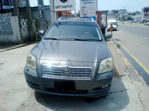 Toyota Avensis 2005 Gray