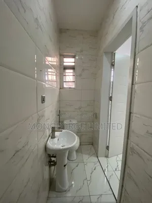 4bdrm Townhouse / Terrace in Chevron for rent