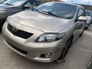 Toyota Corolla 2010 Gold