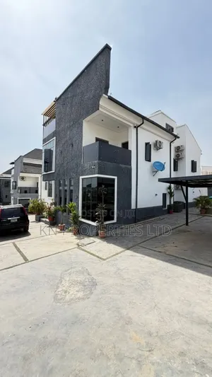 5bdrm Duplex in Guzape for sale