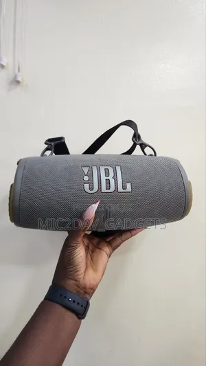 Clean: JBL Xtreme 3