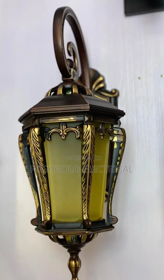 Royal Antique Wall Lantern