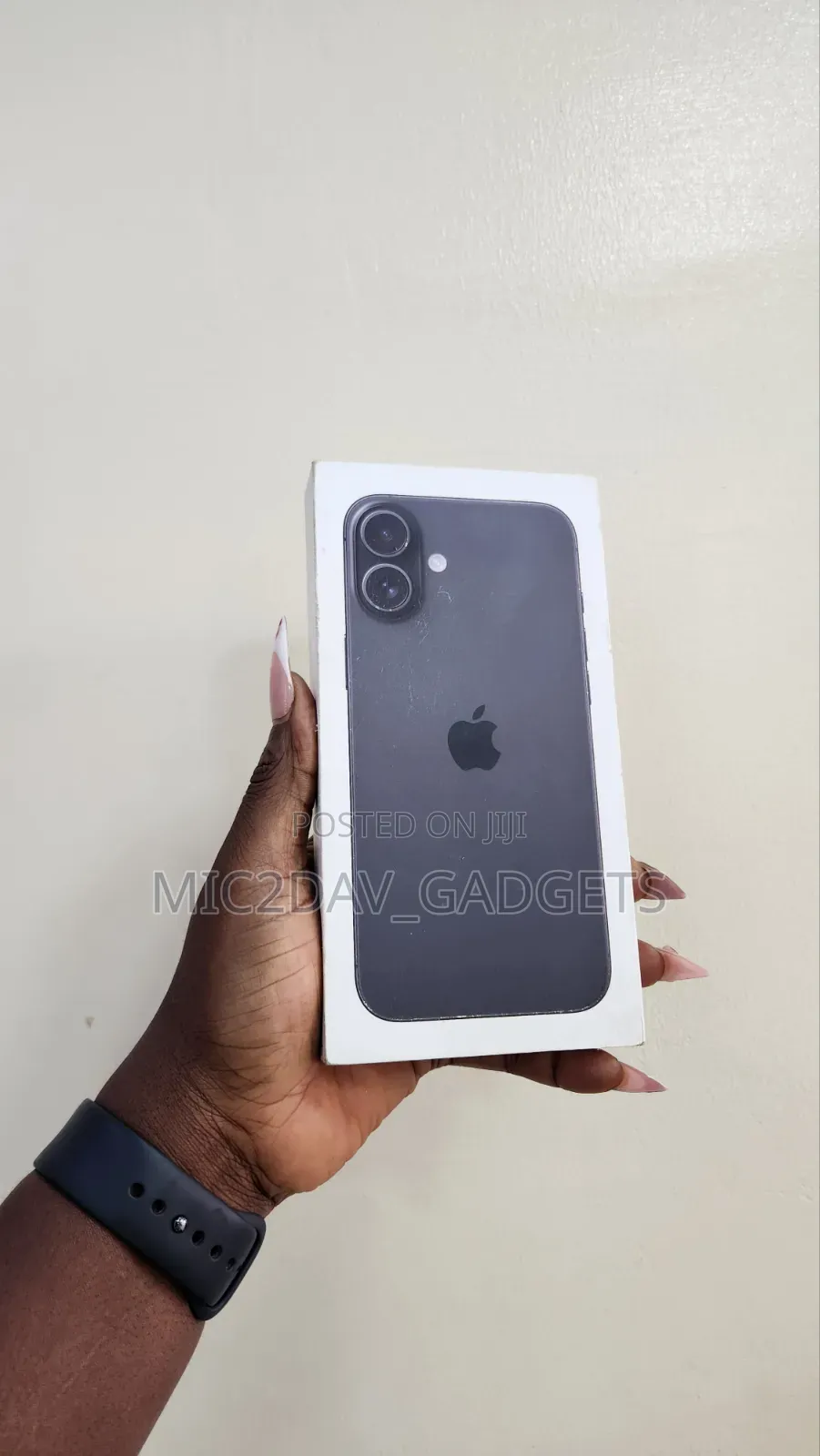 New Apple iPhone 16 Plus 256 GB Black