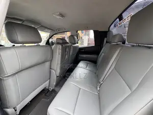 Toyota Tundra Double Cab 4x2 4.0L V6 2013 Black