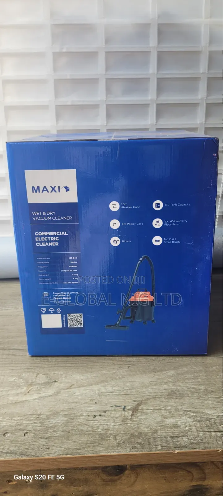 Maxi Vacuum Cleaner