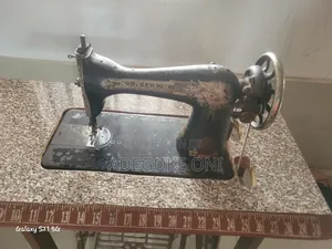 Singer Sewing Machine for Sale