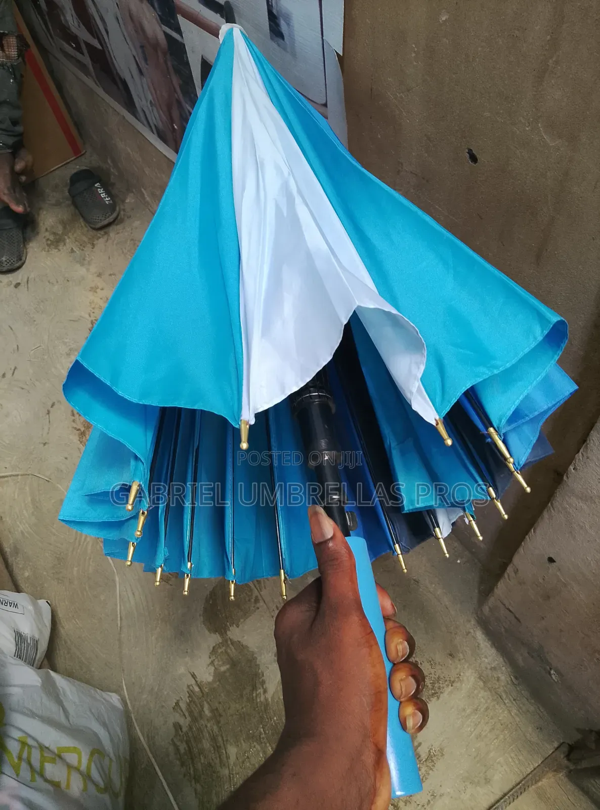 16 Wire Medium Umbrella