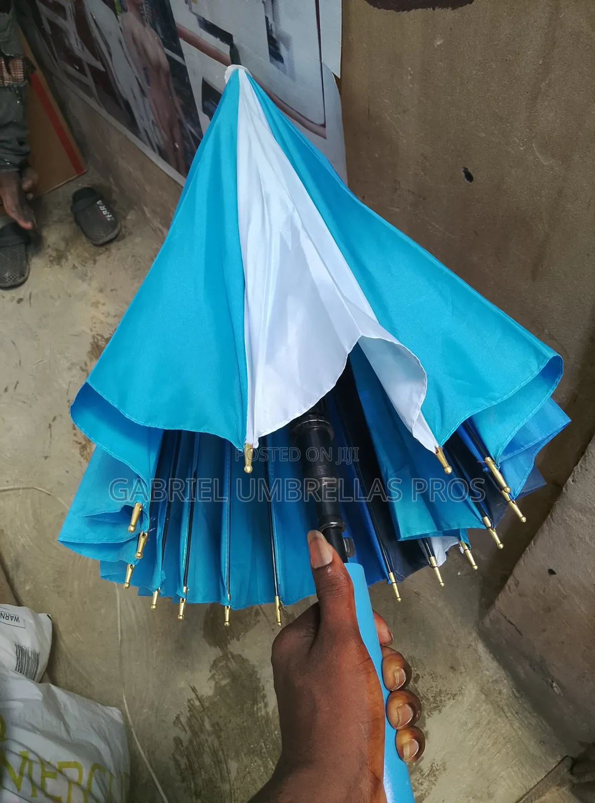 16 Wire Medium Umbrella