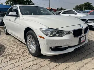 BMW 320i 2014 White
