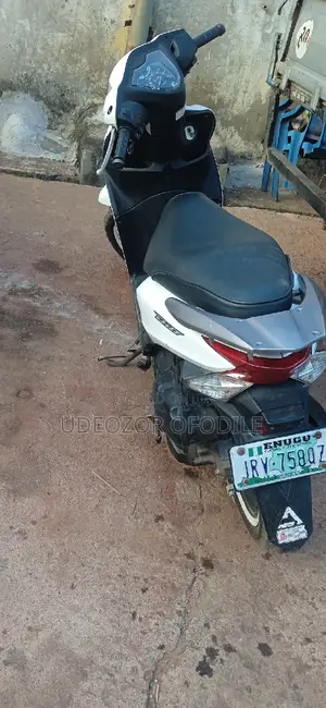 Honda XL 125 2020 White