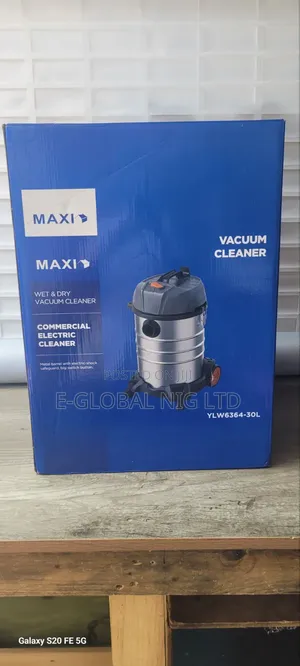 Maxi Wet and Vacuum Cleaner