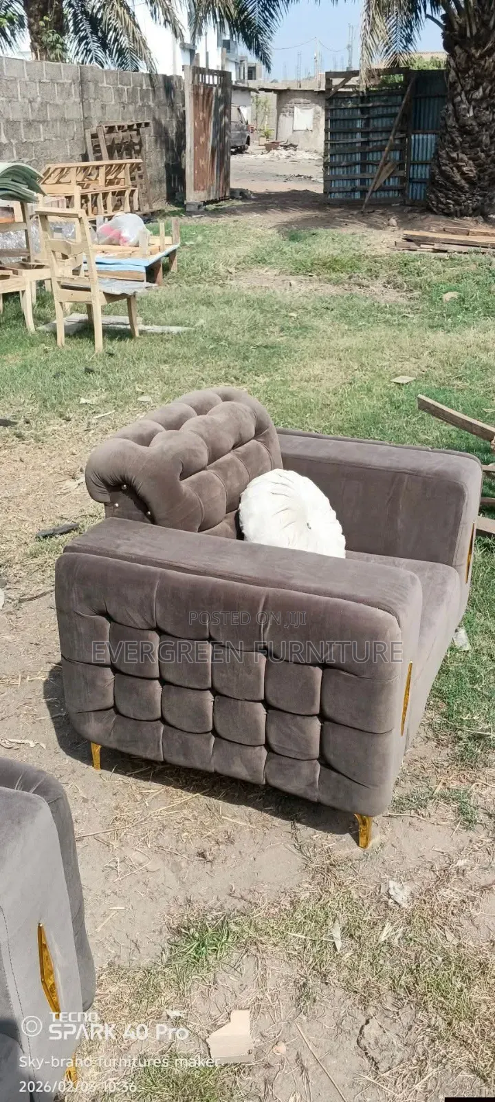 Single Upholstery Chairs for Rooms