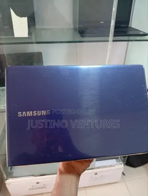 Laptop Samsung NP370R5E 8GB Intel Core i5 HDD 500GB