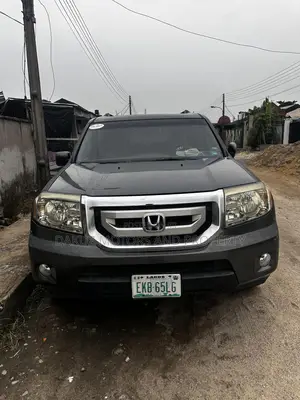 Honda Pilot 2011 Gray
