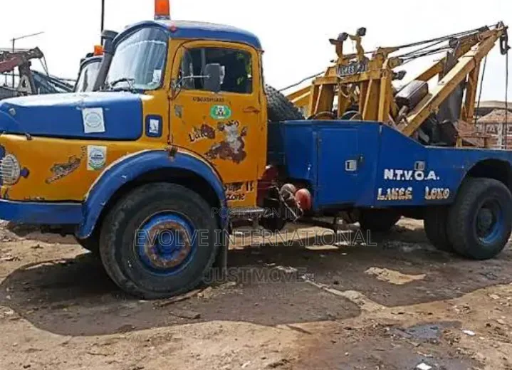 Jamwa Towing Truck