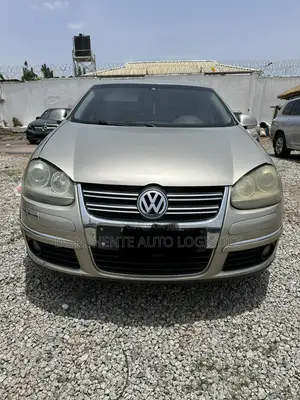 Volkswagen Jetta 2004 Gold