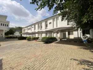 4bdrm Townhouse/Terrace in Maiyama for sale