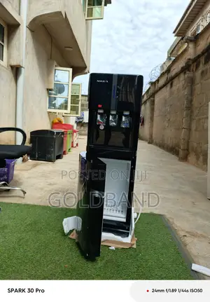 Maxi Yl2382s-B Compact Floor Dispenser