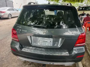 Mercedes-Benz GLK-Class Base GLK 350 4dr AWD 4MATIC (3.5L 6cyl 7A) 2015