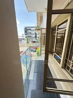 3bdrm Apartment in Lekki Phase 1 for rent