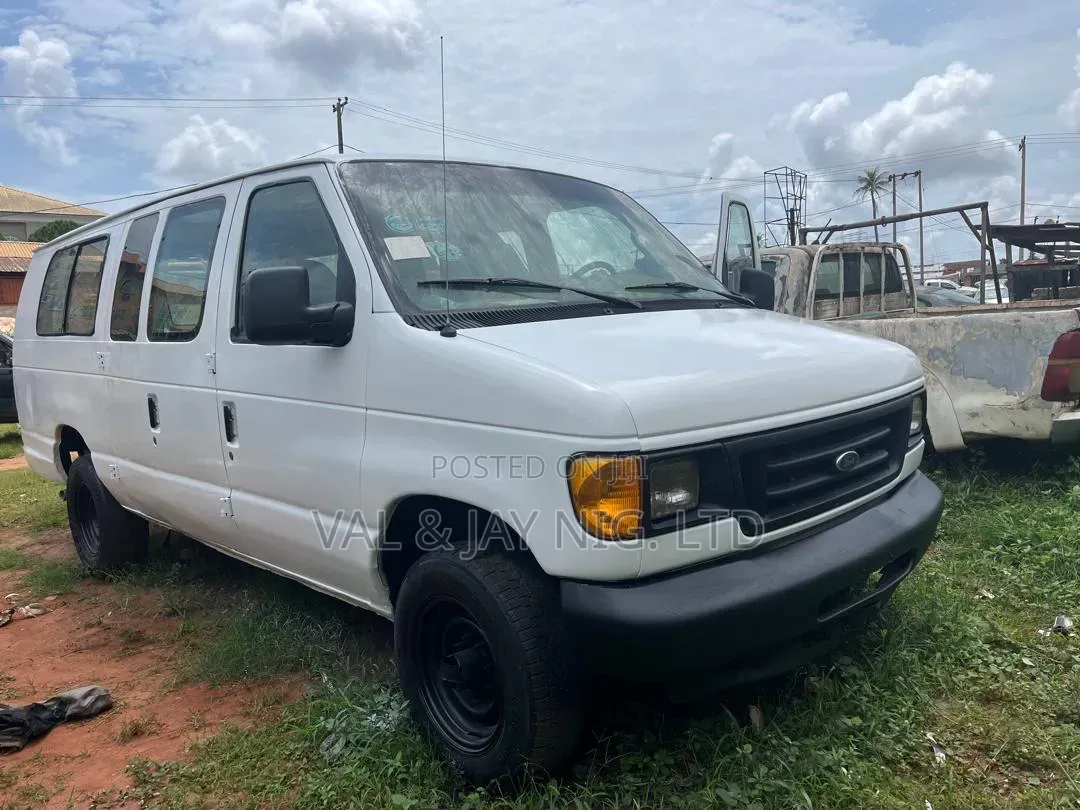 Ford Bus For Hire