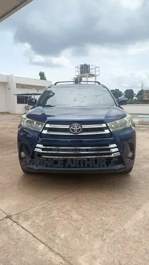 Toyota Highlander LE Plus V6 4x2 (3.5L 6cyl 6A) 2016 Blue