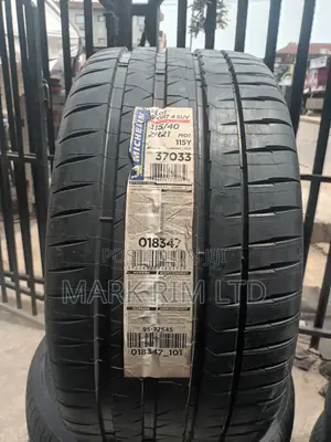 315/40/21 Michelin Tyre