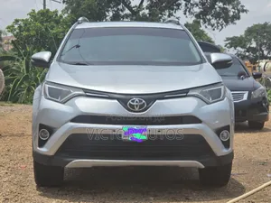 Toyota RAV4 2014 Silver