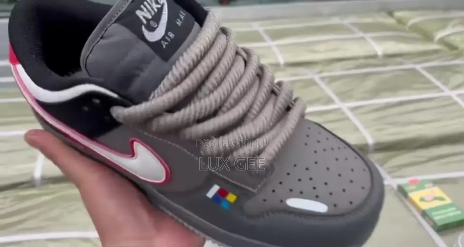 Nike Sneakers