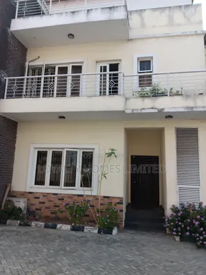 4bdrm Duplex in Lekki Phase 1 for rent