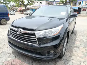 Toyota Highlander 2016 Black