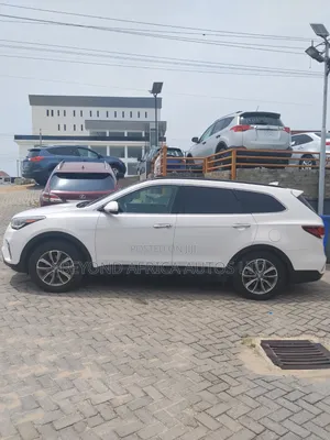 Hyundai Santa Fe 2017 White