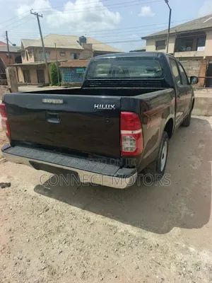 Toyota Hilux 2008 Black