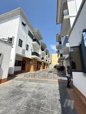4bdrm Duplex in Ikate for rent