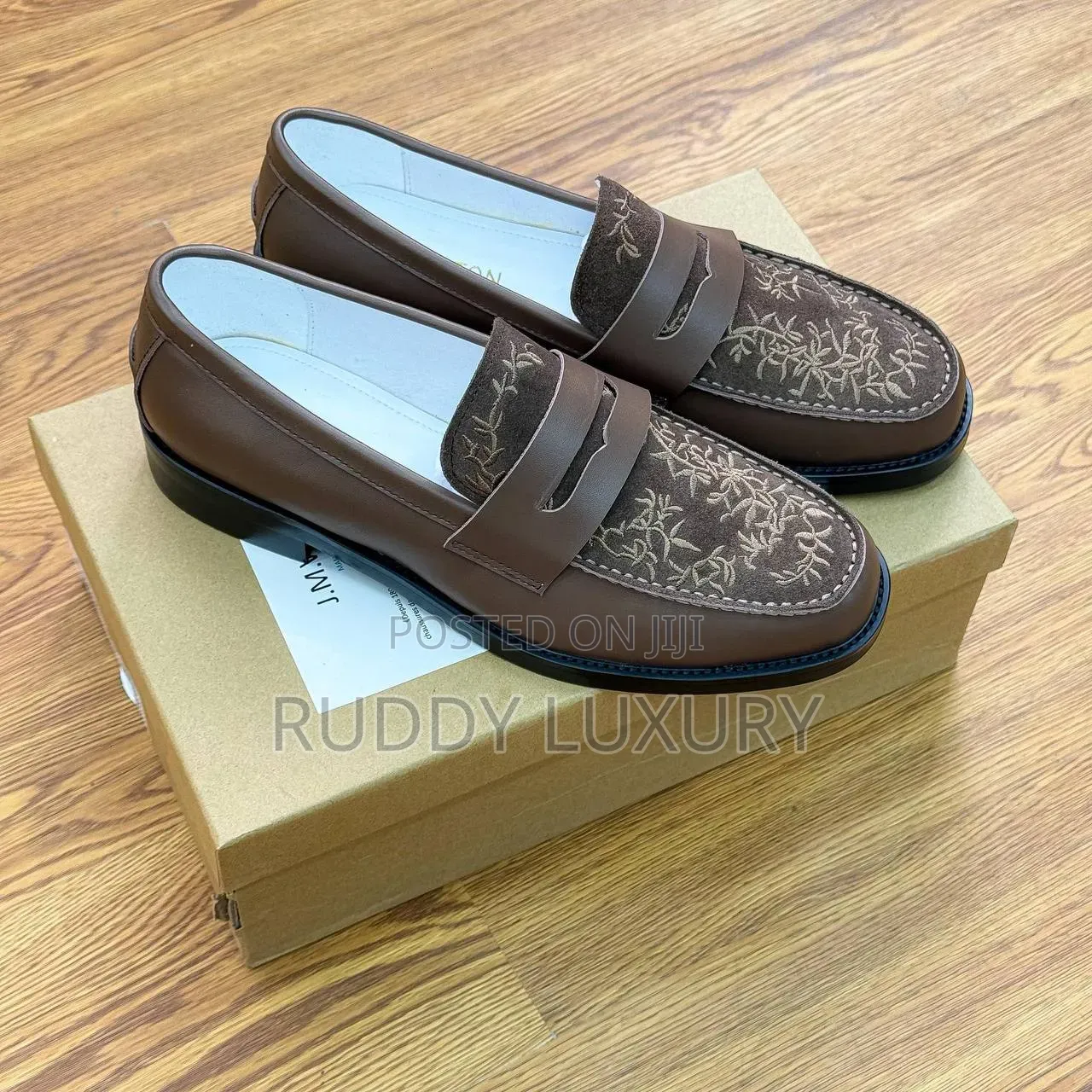 Textured Formal Loafers