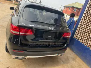 Mercedes-Benz GLC-Class 2016 Black