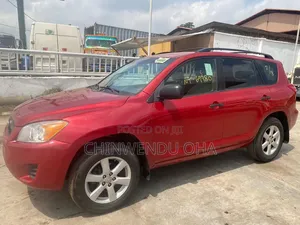 Toyota RAV4 2010 Red