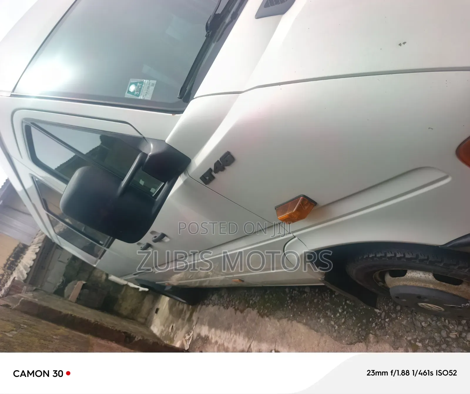 Volkswagen LT 2000 White