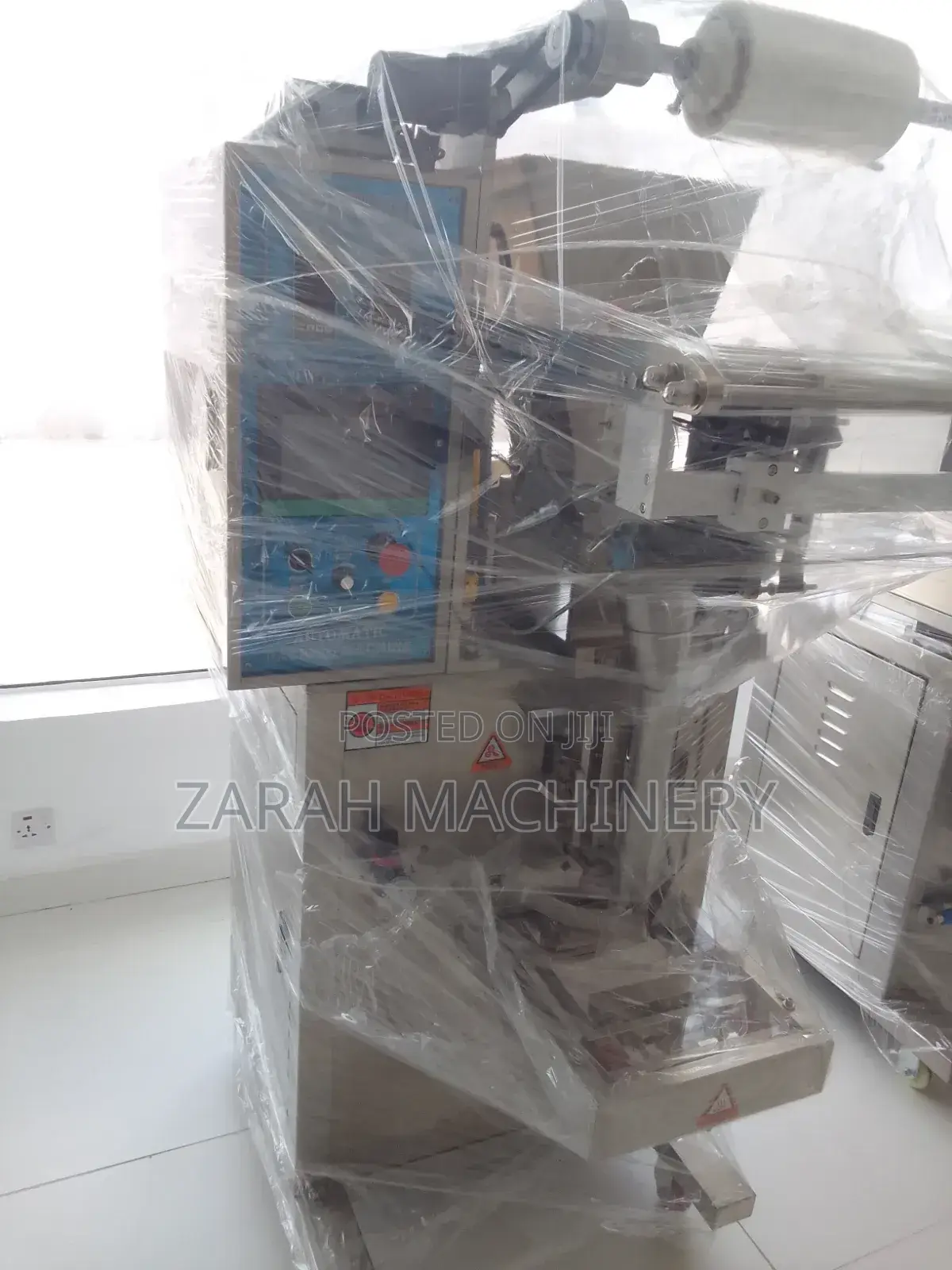 Packaging Machine
Powder Packer
Auto Packer