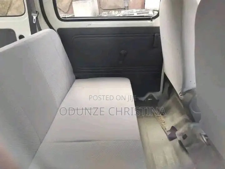Daihatsu Hijet 2005 White