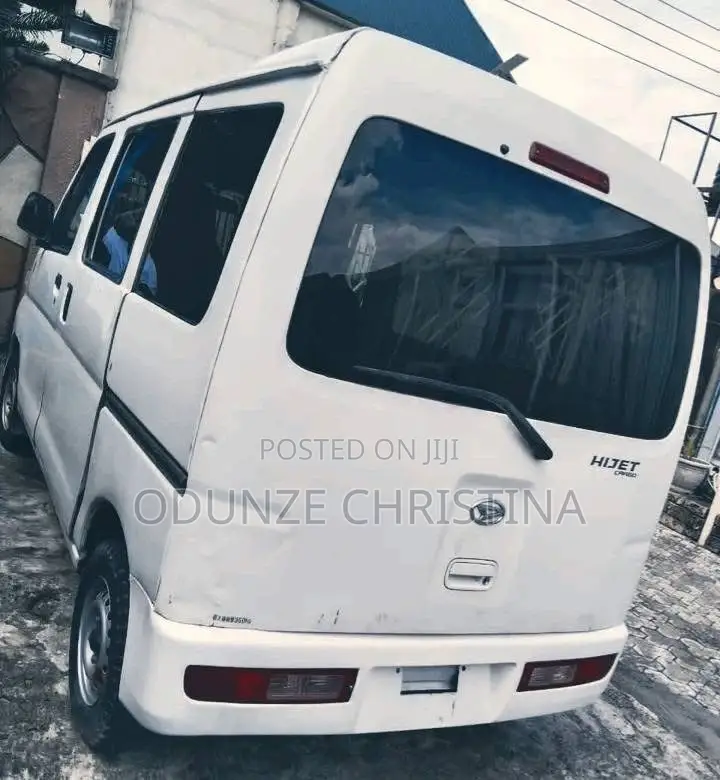 Daihatsu Hijet 2005 White