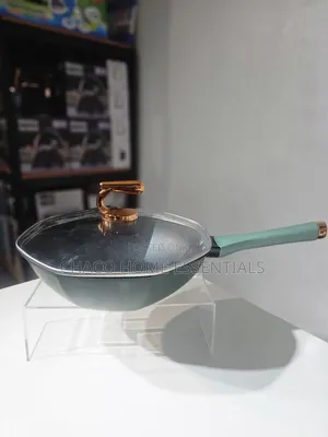 Non-Stick Frying Pan With Glass Lid